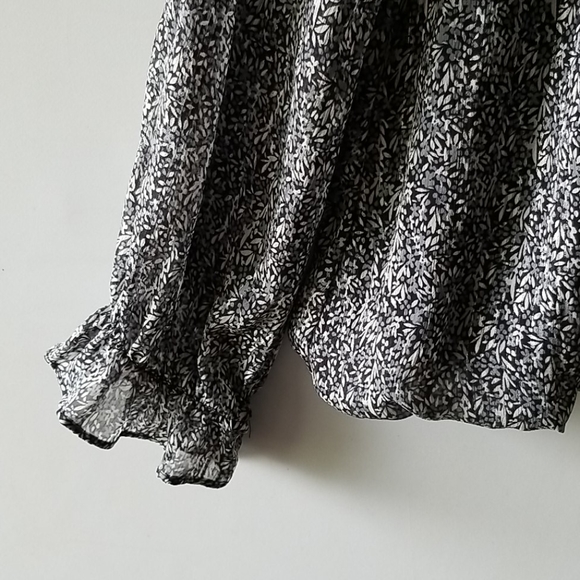 Top - Picture 4 of 5